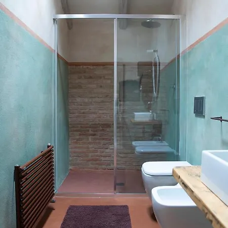 * * * * * Splendida * 卡斯泰纳索