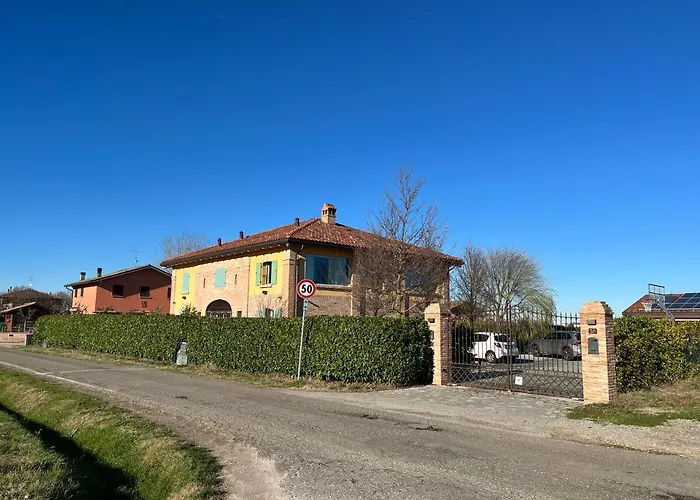 * * * * * Splendida Castenaso