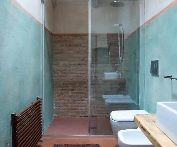 * * * * * Splendida * Castenaso