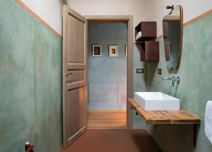 * * * * * Splendida * Castenaso